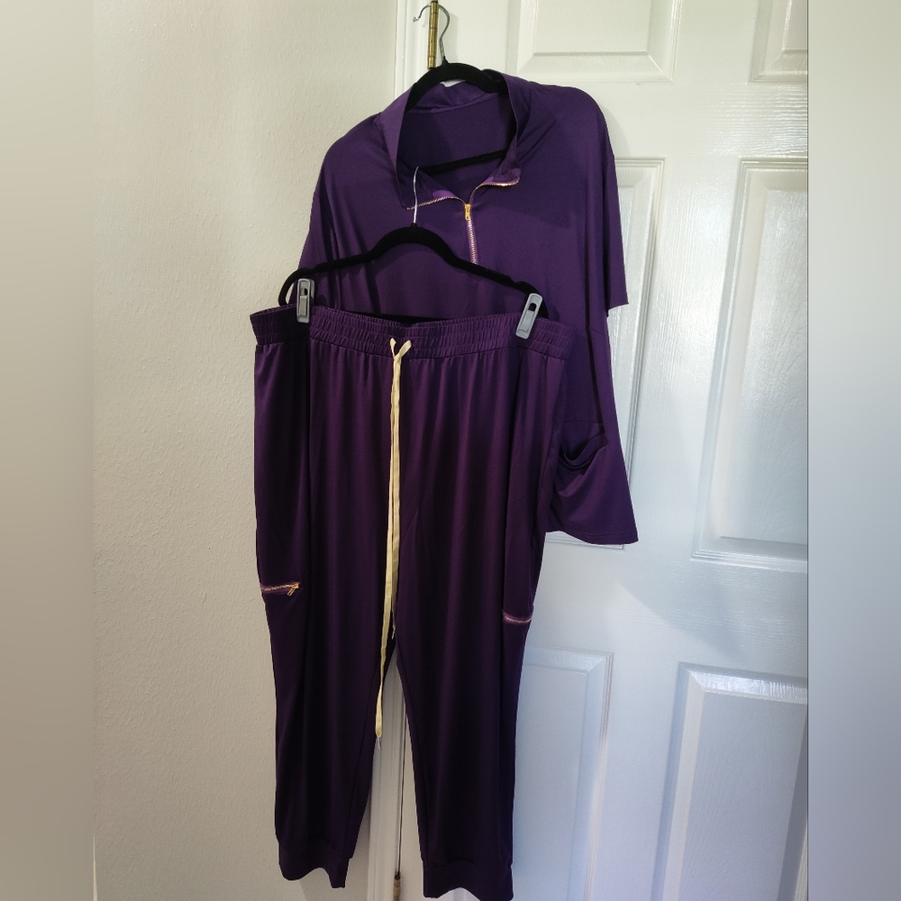 Women’s Plus Size 7X (26) Purple 2-Piece Lounge Set / Scrub Style Set – Stretch